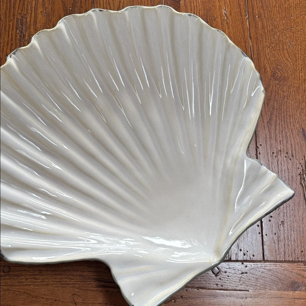 Pottery Barn Under the Sea Scallop Shell Platter Large Plate Clam Ivory 15